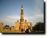 Qutub Minar - New Delhi
